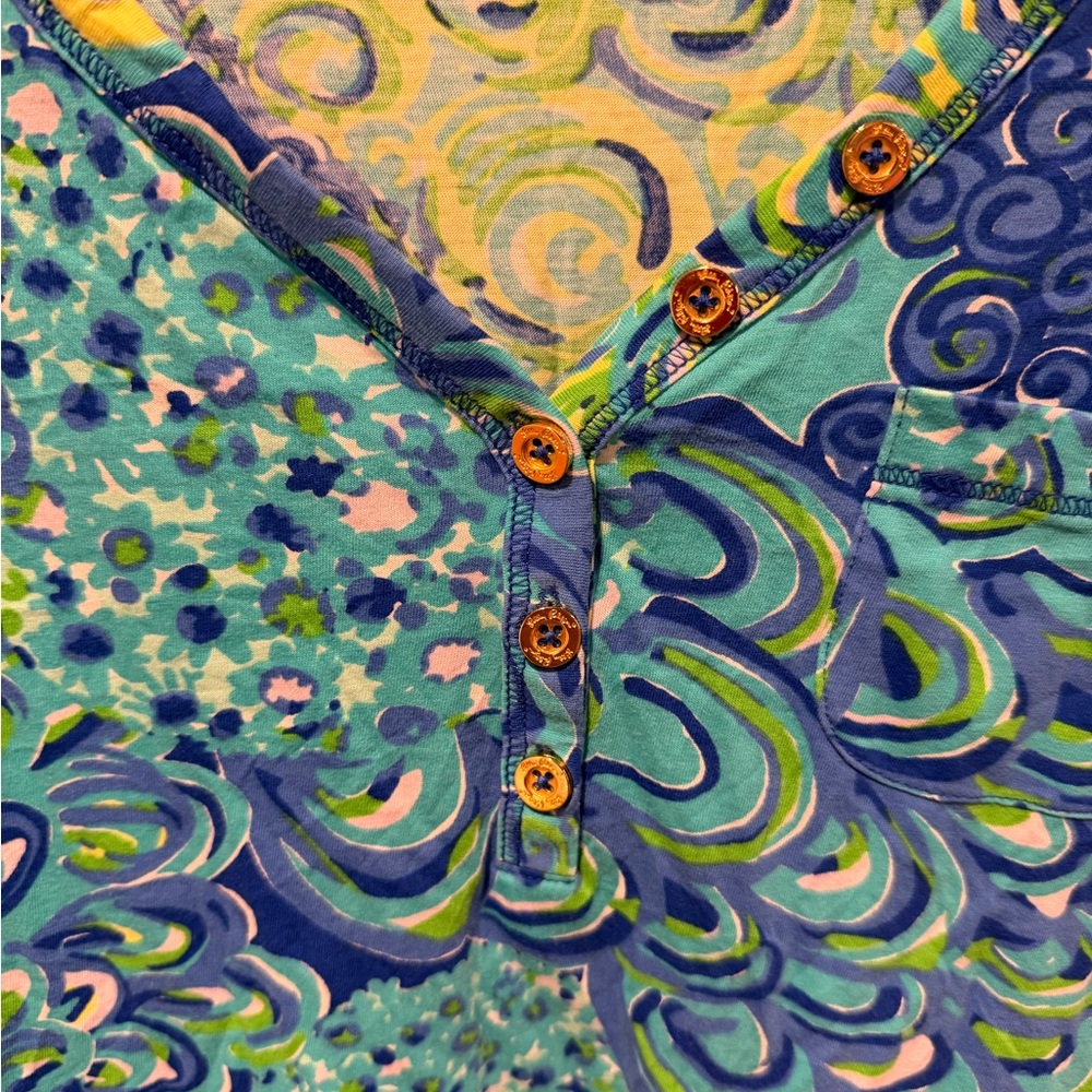 Lilly Pulitzer Palmetto Henley Sea Blue Lilly Lagoon V-Neck S - Picture 4 of 5
